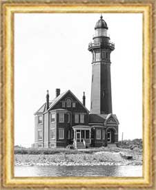 Braddock Point Lighthouse Bed and Breakfast black and white